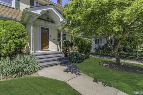 141 Cambridge Ave, Englewood NJ  07631-1624 exterior