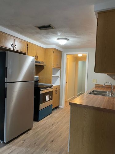 2912 Puma Dr, Tarpon Springs FL  34690-2913 exterior