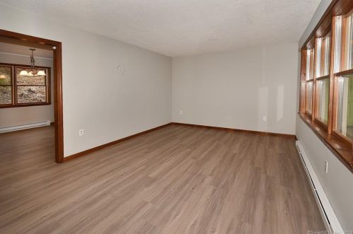 35 Grant Hill Rd, Coventry CT  06238-1115 exterior