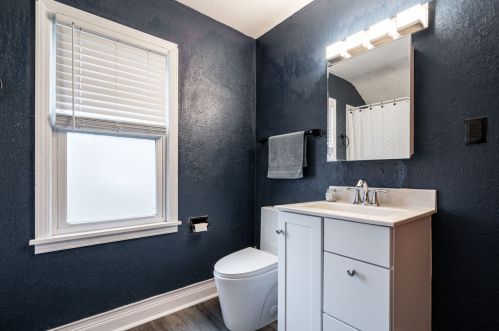 2926 77 St, Milwaukee WI 53222-5015 exterior