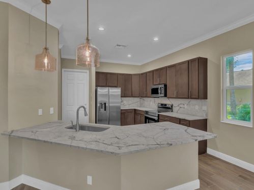 3906 58th Cir, Vero Beach FL  32966-6522 exterior