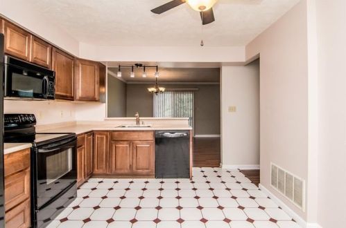 2601 Timberglen Dr, Imperial PA  15126-9283 exterior