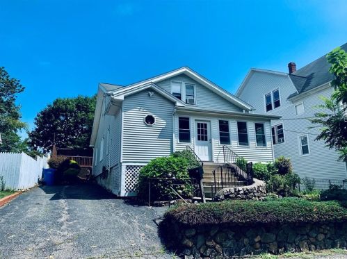 67 Woodward Ave, Waterbury, CT 06705-1944