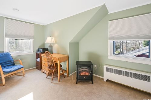 34 Twin Cedar Ln, Northport NY  11768-2232 exterior