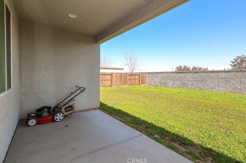 1381 Tevin Way, Madera CA  93637-6508 exterior