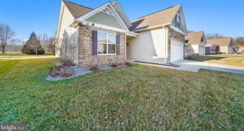 226 Red Haven Ln, Dover, DE 19901-6444