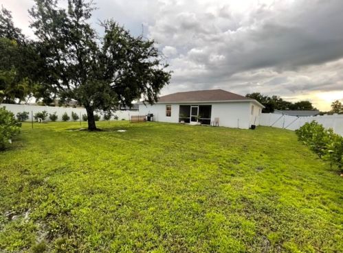 1705 2nd Ave, Cape Coral FL  33909-5202 exterior