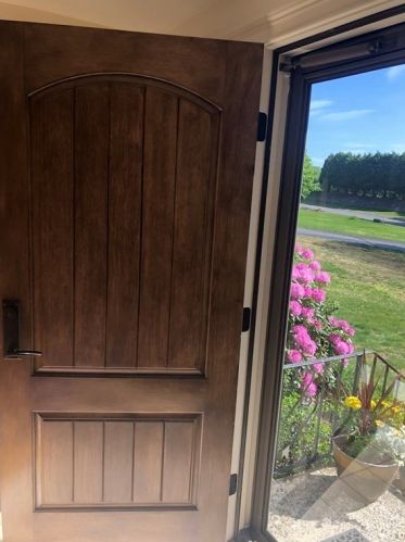 9 Crockett Cir, Hopedale, MA 01747-1840