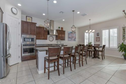 18495 Paradise Ln, Sun City, AZ 85388-1809