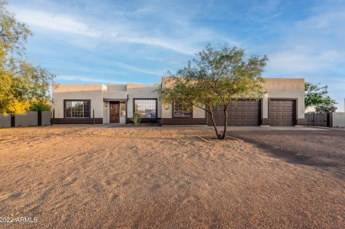 24529 Mark Ln, Wittmann, AZ 85361-8519
