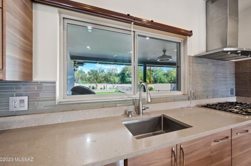 5125 Burns St, Tucson AZ  85711-3123 exterior