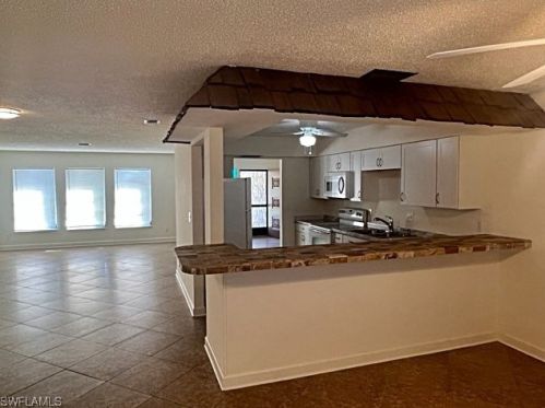 111 Lee Blvd, Lehigh Acres FL  33936-6146 exterior