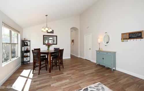 6409 Wahalla Ln, Glendale AZ 85308-5579 exterior