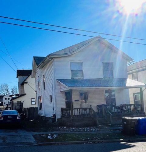 29 State St, Greenville, PA 16125-2206