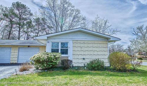 24 Poe Rd, Bricktown, NJ 08724-2443