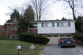 136 Bleil Dr, Glenshaw, PA 15116-1410