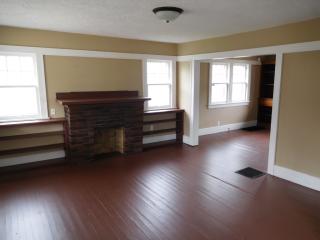 1146 Portage Ave, South Bend IN  46616-1518 exterior