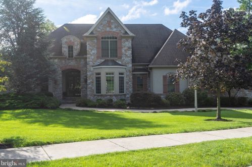 2335 Forest Ln, Harrisburg, PA 17112-1010