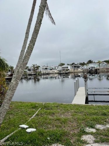 17531 Bryan Ct, Fort Myers Beach, FL 33931-7102