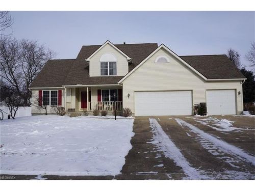 8170 Hidden Glen Ave, Canton, OH 44721-1786