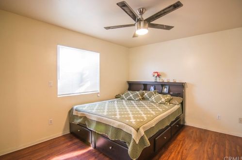 504 Pear St, Compton CA  90222-3549 exterior