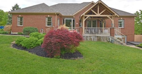 1043 Robertson Rd, Covington KY  41015-2145 exterior