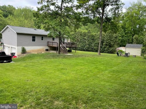 156 Boxwood Ct, Pottstown PA  19464-1500 exterior