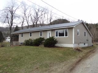 3350 Main Rd, Huntington VT  05462-9587 exterior