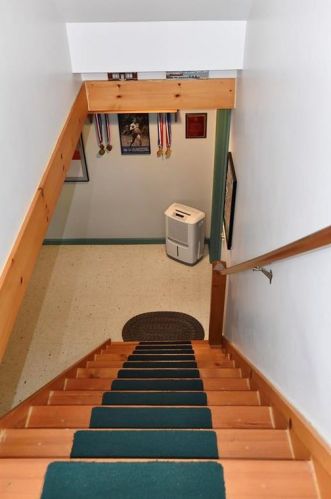 4438 Bachman Dr, Schnecksville PA  18078-2246 exterior