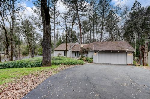 19007 Chickadee Ct, Lake Wildwood CA  95946-9644 exterior