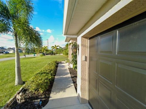 5 22nd Ave, Cape Coral, FL 33909-2822