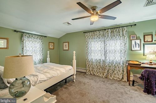 428 Neiffer Rd, Collegeville PA  19473-1415 exterior