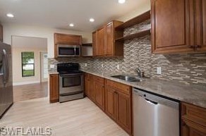 851 104th Ave, Naples, FL 34108-3232