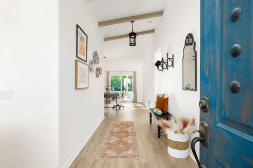 51915 Avenida Alvarado, La Quinta CA  92253-3190 exterior