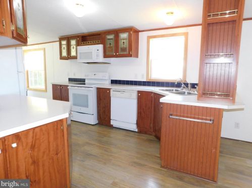 35353 Dannys Dr, Laurel DE  19956-3311 exterior