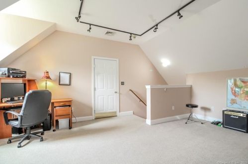 35 Roast Meat Hill Rd, Deep River CT  06419-1425 exterior