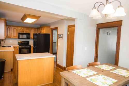18 Beechwood Ave, Newport, KY 41075-2108