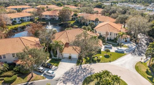 1126 Egrets Walk Cir, Naples, FL 34108-2471