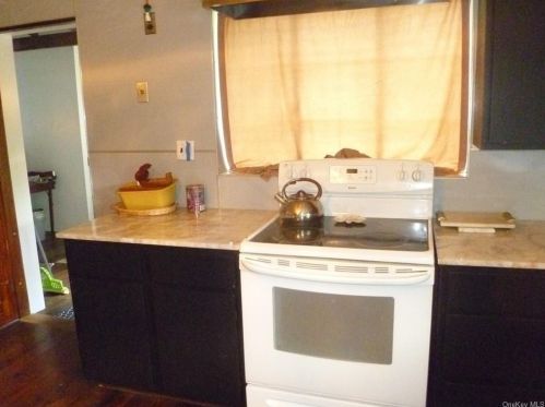 458 St Andrews Rd, Walden NY  12586-2719 exterior
