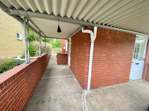 912 Woodland St, Mckeesport PA  15133 exterior