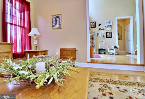 320 Stephen Ct, Charles Town WV  25414-4126 exterior