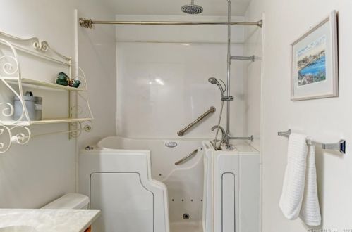 159 Azalea Dr, Groton CT  06340-4126 exterior