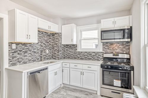 135-33 94th St, Jamaica, NY 11417-1716