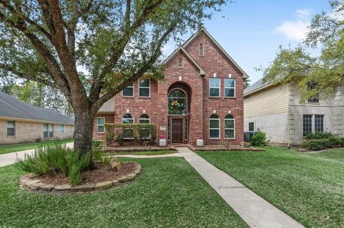 17523 Ginger Fields Ln, Tomball, TX 77377-8127