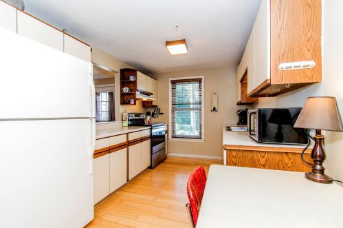 36 Nelson St, Dover NH  03820-3736 exterior