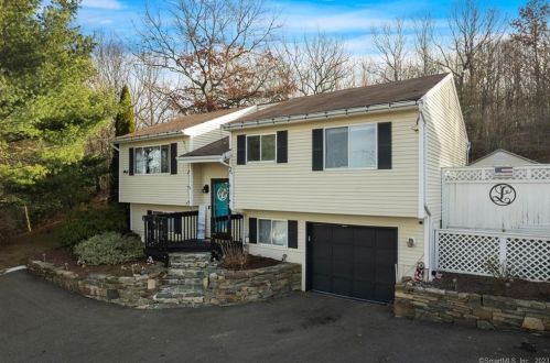 18 Irene Ave, Waterbury, CT 06705-2534