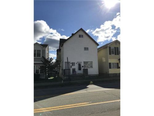 423 Lloyd Ave, Latrobe, PA 15650-1719
