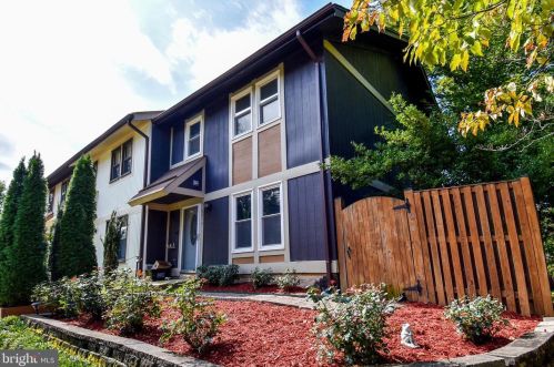 5514 Crossrail Ct, Springfield, VA 22015-1809