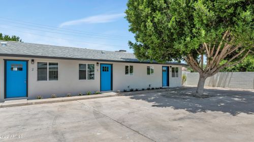 2124 Augusta Ave, Phoenix AZ 85051-6732 exterior