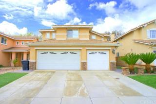 5638 Hunt Club Dr, Fontana, CA 92336-1135